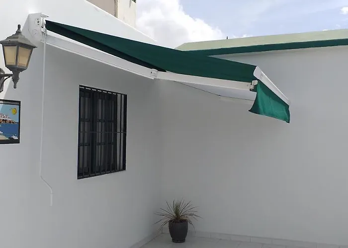 Sunnydaze Tías